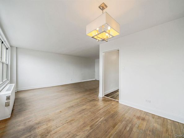 23-20 Bell Boulevard 6J, Bayside NY 11360