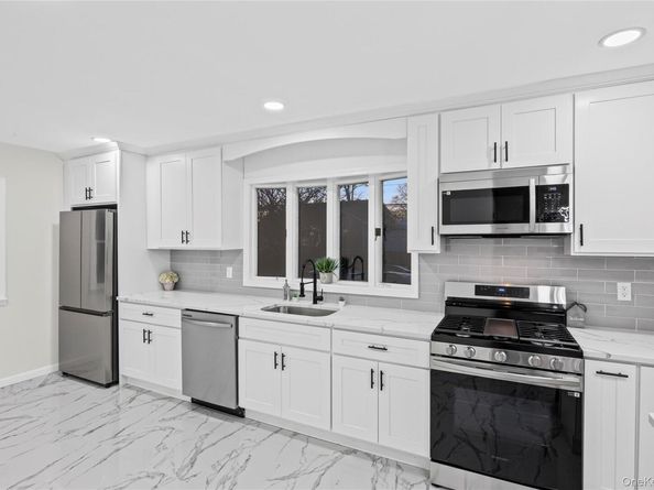 201 Hilltop Drive, Brentwood NY 11717