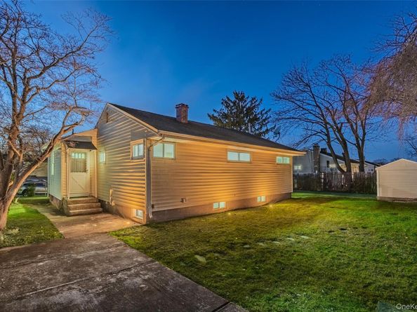 201 Hilltop Drive, Brentwood NY 11717