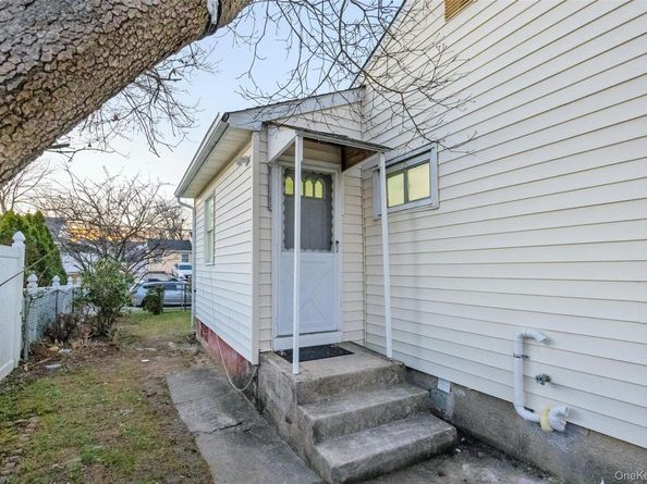 201 Hilltop Drive, Brentwood NY 11717