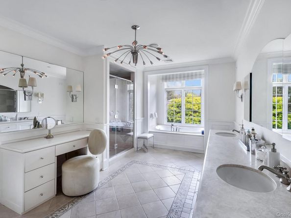 77 Jericho Road, East Hampton NY 11937