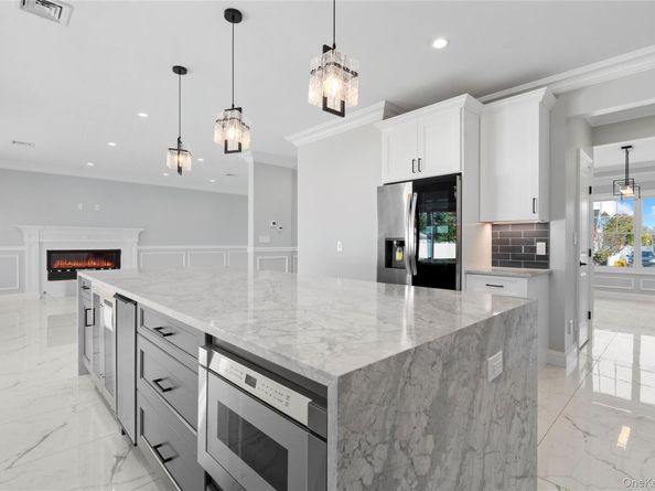 30 Virginia Road, Syosset NY 11791