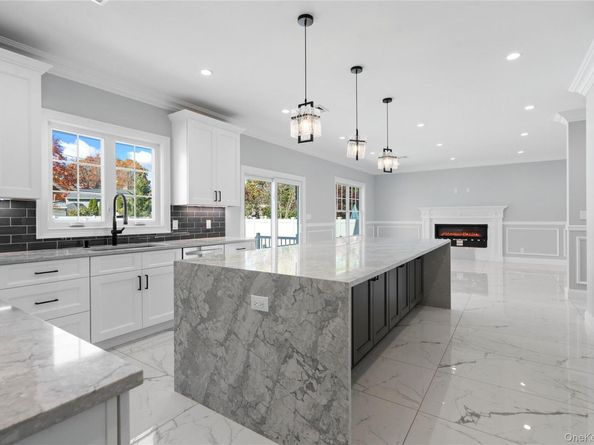 30 Virginia Road, Syosset NY 11791