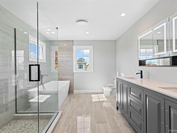 30 Virginia Road, Syosset NY 11791