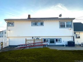 249 Claywood, Brentwood NY 11717