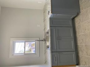 249 Claywood, Brentwood NY 11717