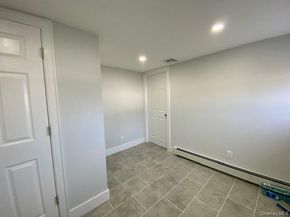 249 Claywood, Brentwood NY 11717