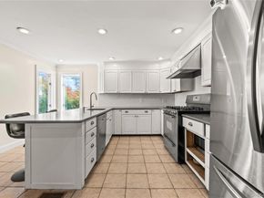 9 Hillside Avenue, Glen Head NY 11545