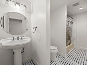 9 Hillside Avenue, Glen Head NY 11545