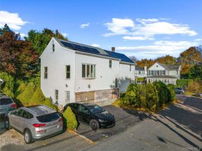 9 Hillside Avenue, Glen Head NY 11545