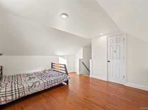 9 Hillside Avenue, Glen Head NY 11545