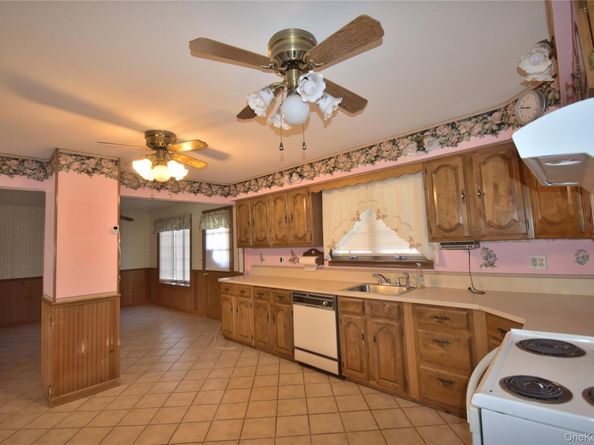 297 Clarice Boulevard, Holbrook NY 11741