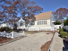 297 Clarice Boulevard, Holbrook NY 11741