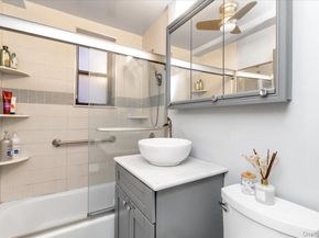 80-35 Springfield Blvd 4F, Oakland Gardens NY 11364