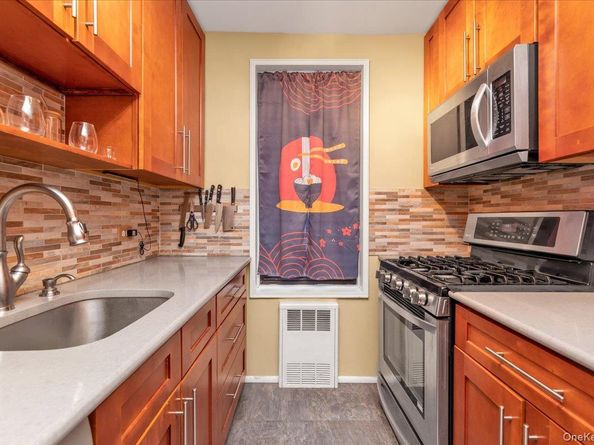 80-35 Springfield Blvd 4F, Oakland Gardens NY 11364