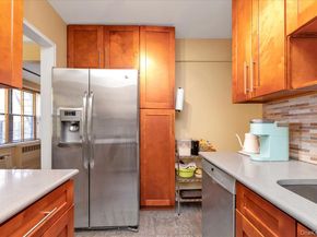 80-35 Springfield Blvd 4F, Oakland Gardens NY 11364