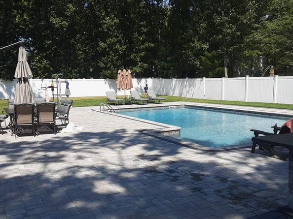 7 Sweet Briar Path, Lake Grove NY 11755