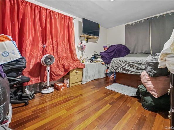 150-02 78th Road, Flushing NY 11367