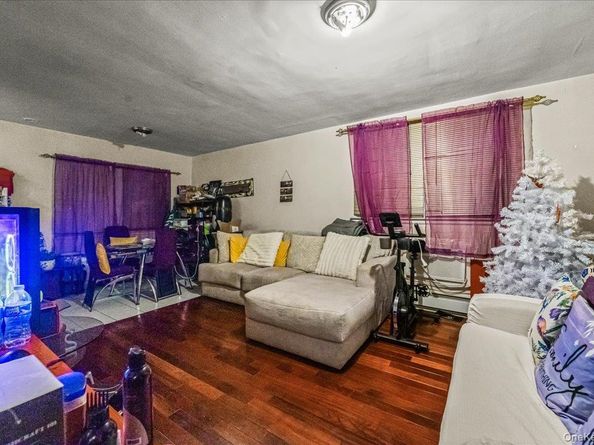 150-02 78th Road, Flushing NY 11367