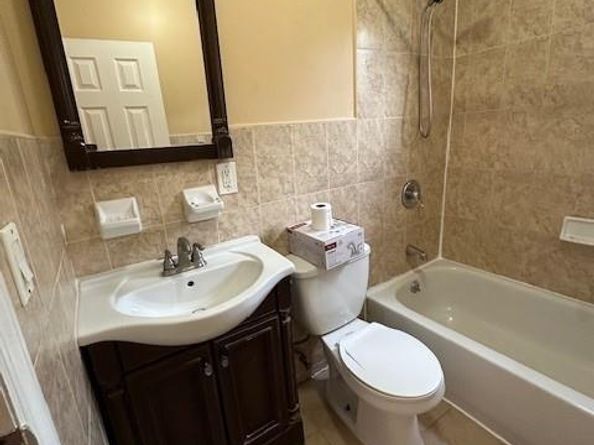 16934 144th Road, Jamaica NY 11434