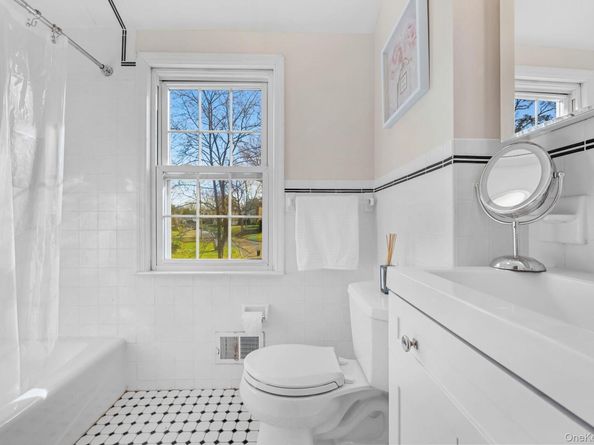 112 Clarence Road, Scarsdale NY 10583