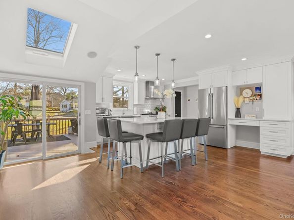 112 Clarence Road, Scarsdale NY 10583