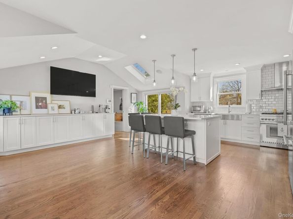 112 Clarence Road, Scarsdale NY 10583