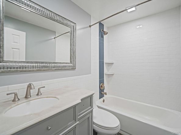 20 Pell Avenue, North Babylon NY 11703