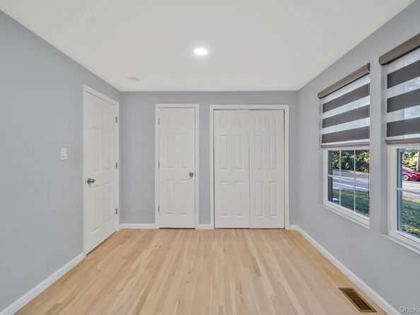 20 Pell Avenue, North Babylon NY 11703