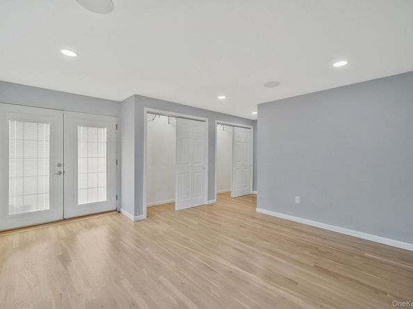 20 Pell Avenue, North Babylon NY 11703