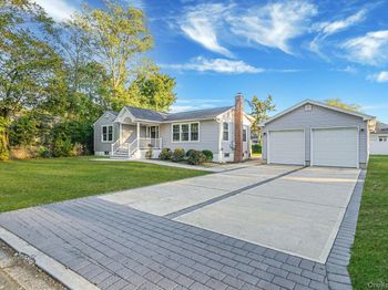 20 Pell Avenue