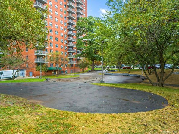 3410 de reimer Avenue 12D, Bronx NY 10475