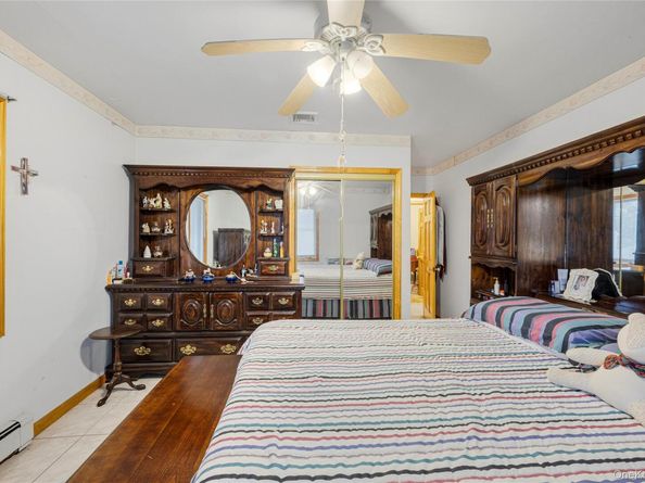 168A N Oak Street, Massapequa NY 11758