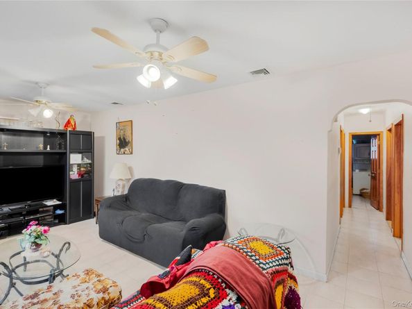 168A N Oak Street, Massapequa NY 11758