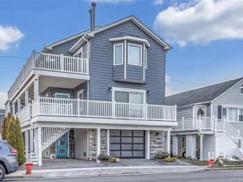 127 Maple Boulevard