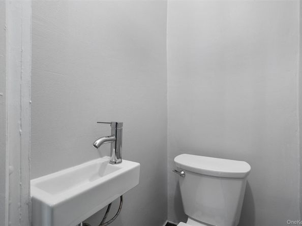 2316 Laconia Avenue, Bronx NY 10469