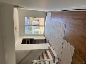 18 Hitchcock Lane, Farmingdale NY 11735
