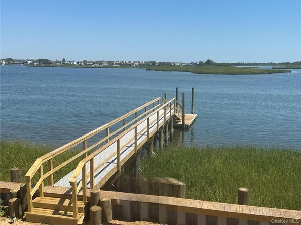 3505 Bay Front Drive, Baldwin Harbor NY 11510