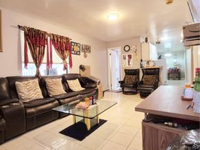 40 Pauls Path, Coram NY 11727