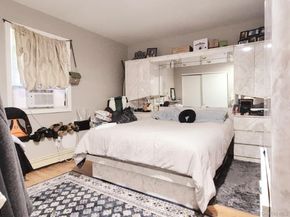 40 Pauls Path, Coram NY 11727