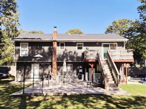 40 Pauls Path, Coram NY 11727