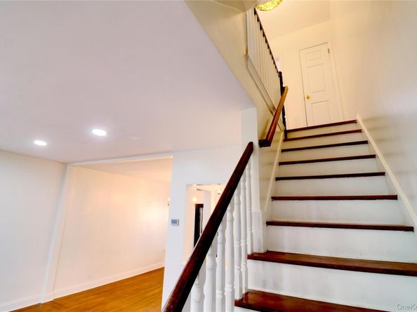 6356 78th Street, Middle Village NY 11379