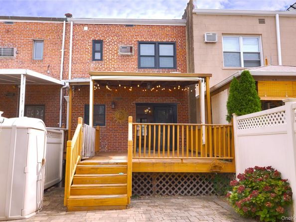 6356 78th Street, Middle Village NY 11379