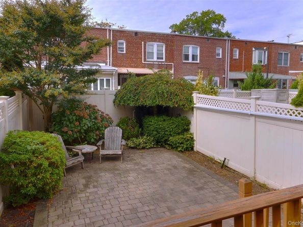 6356 78th Street, Middle Village NY 11379