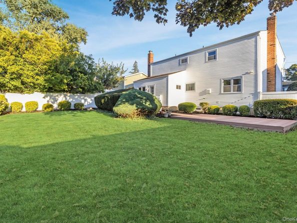 123 Erlanger Boulevard, North Babylon NY 11703