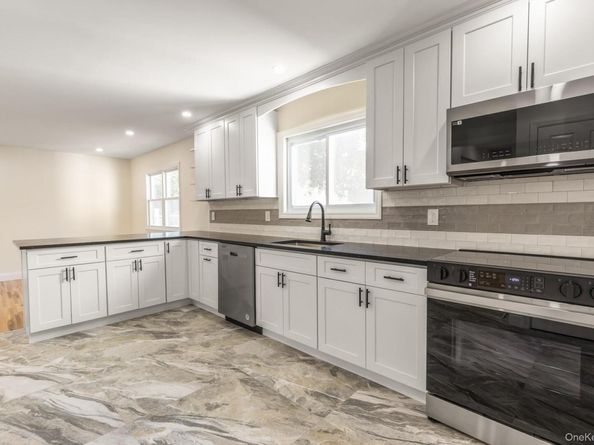 123 Erlanger Boulevard, North Babylon NY 11703