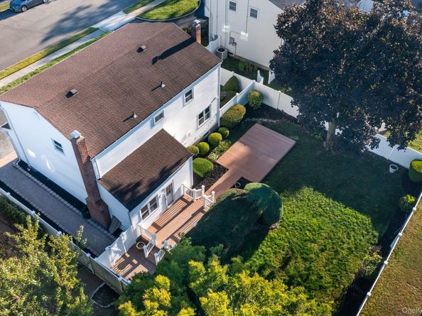 123 Erlanger Boulevard, North Babylon NY 11703