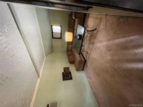 233 W 12th Street, Babylon NY 11729