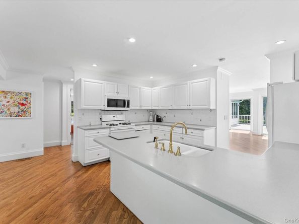 129 Oneck Lane, Westhampton Beach NY 11978