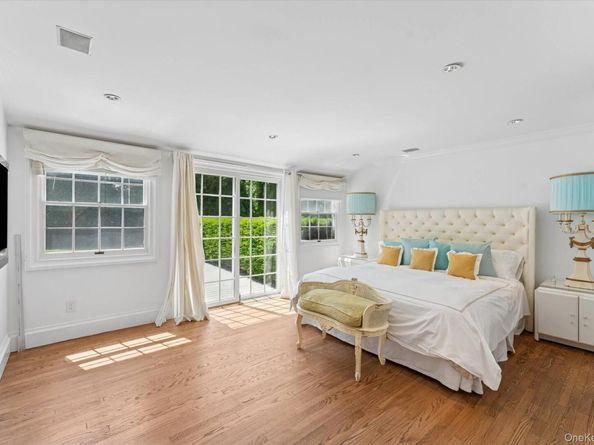 129 Oneck Lane, Westhampton Beach NY 11978